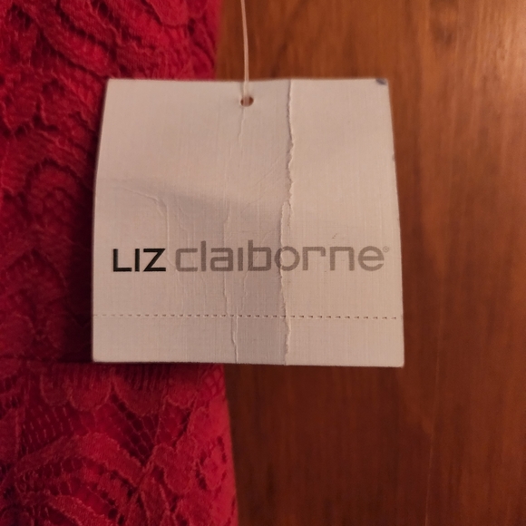 RED DRESS - Picture 3 of 3